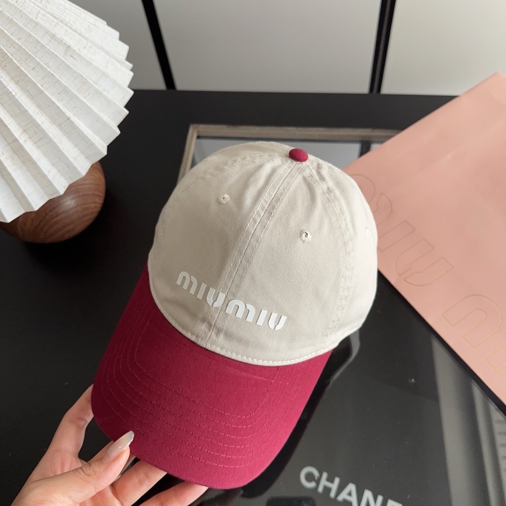 Miu Miu baseball cap for sun protection - Picture 2 of 5